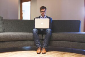 30代フリーランス男性ががん保険の先進医療特約を利用するメリットとデメリットは？